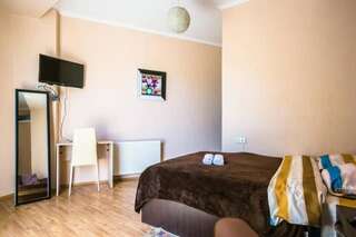 Отель Shatell Тбилиси Улучшенный двухместный номер с 1 кроватью-1